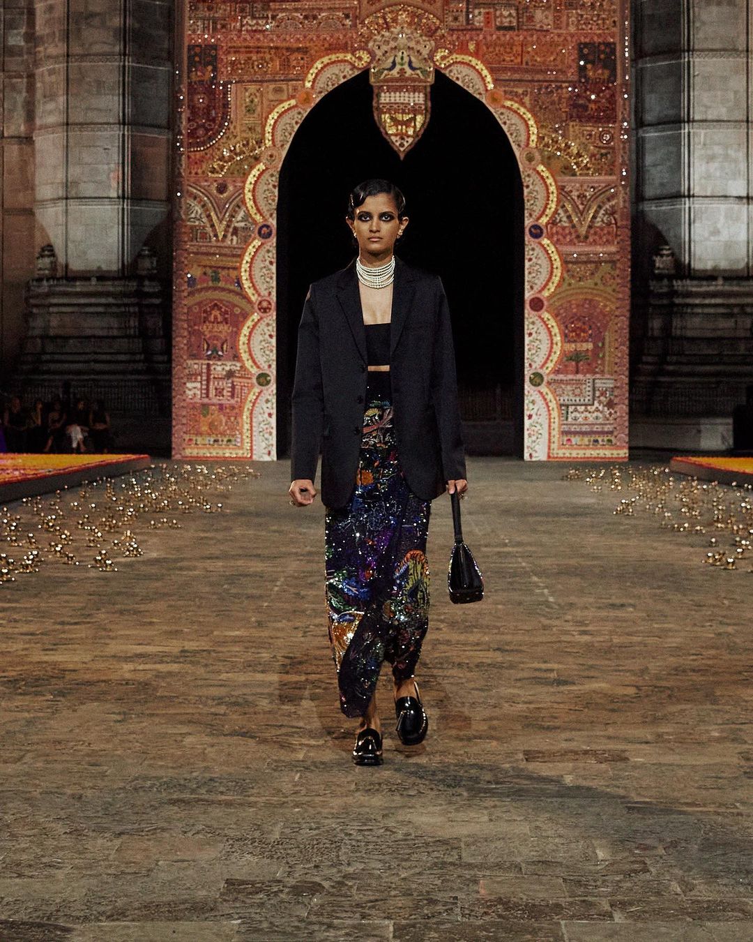 Брама до Індії: як пройшов показ Dior у Мумбаї-Фото 20