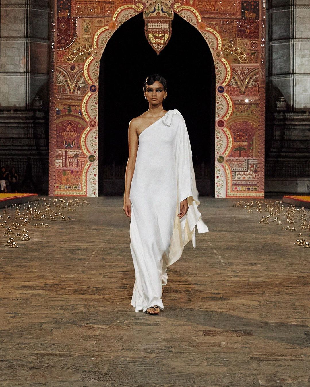 Брама до Індії: як пройшов показ Dior у Мумбаї-Фото 26