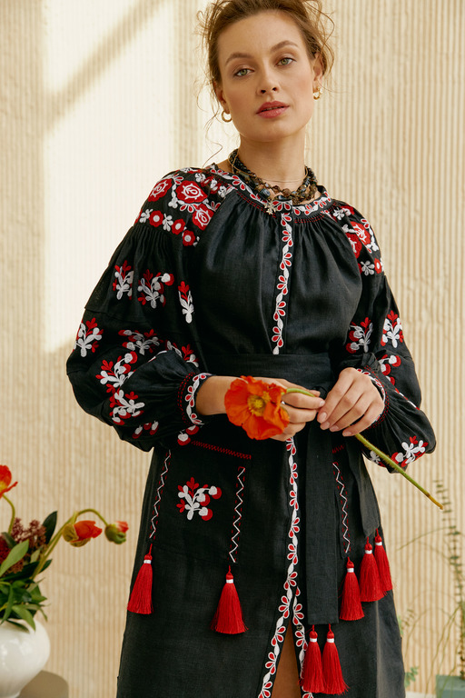 Український букет: бренд EmbroideredGem представивши нову колекцію вишиванок, присвячену квітам-Фото 7