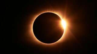 Гібридне сонячне затемнення 20 квітня 2023