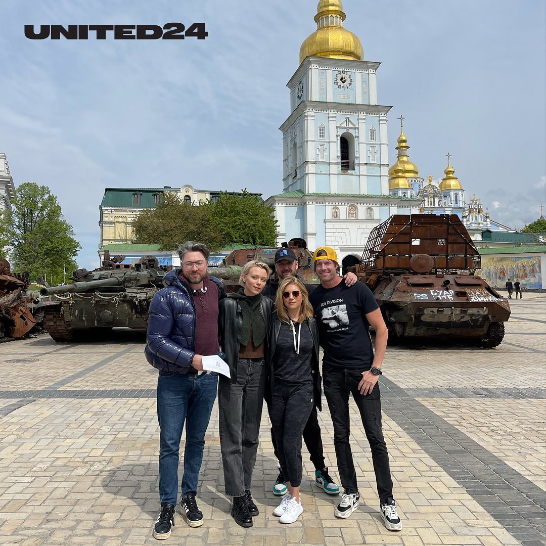 Акторки Кетрін Винник і Іванна Сахно відвідали Київ