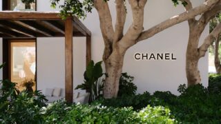 Chanel відкрили сезонний магазин на острові Міконос