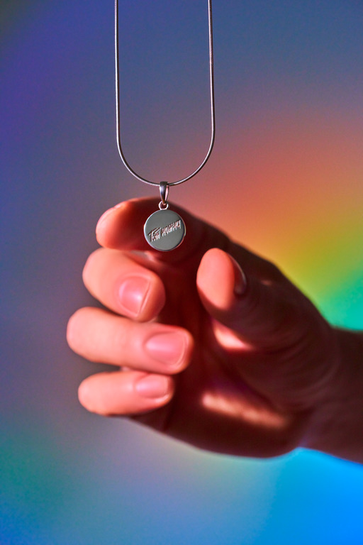 womán jewelry презентували благодійну прикрасу на підтримку ЛГБТ+ військових-Фото 2