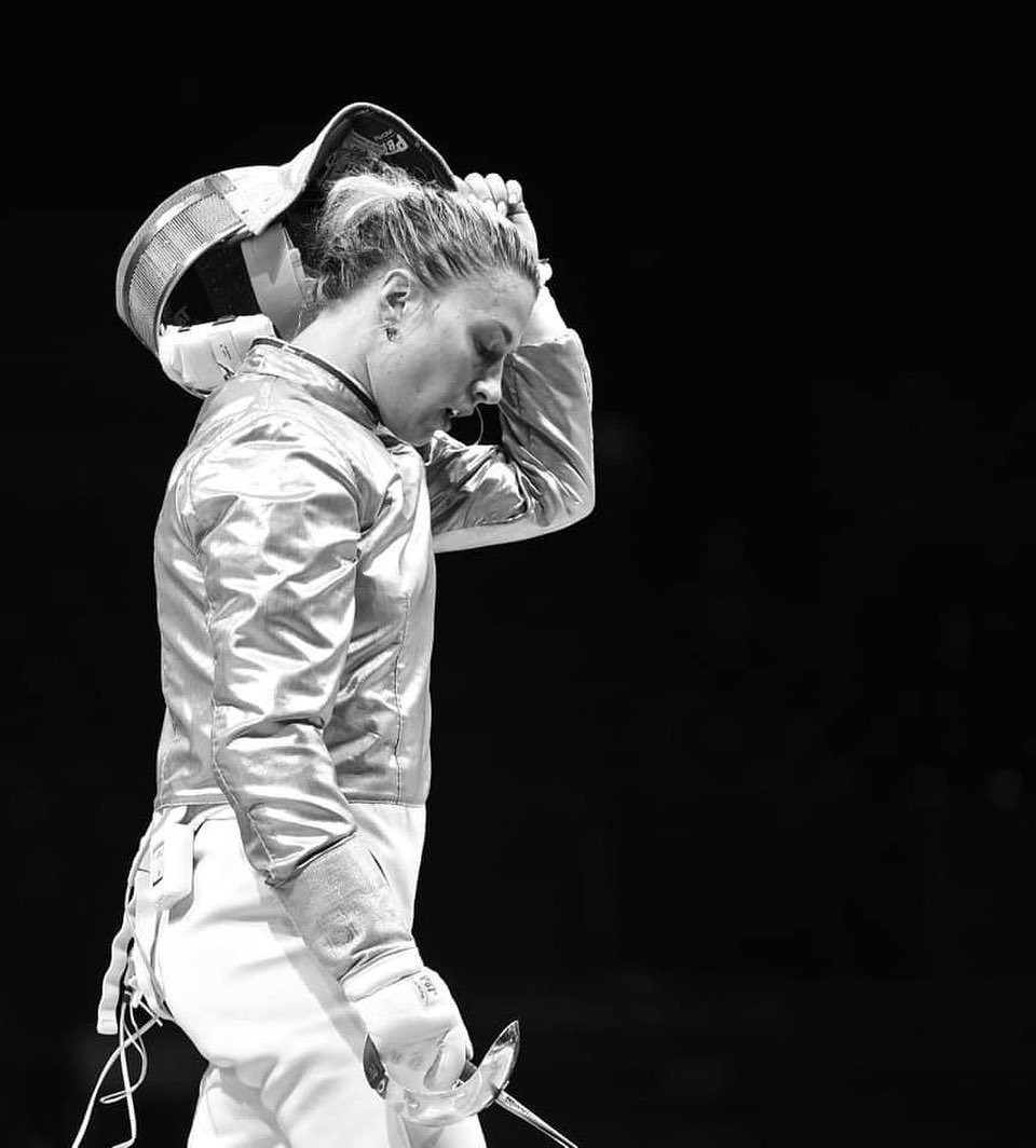 Фехтувальницю Ольгу Харлан дискваліфікували з Чемпіонату світу за те, що вона не потиснула руку росіянці -Фото 1