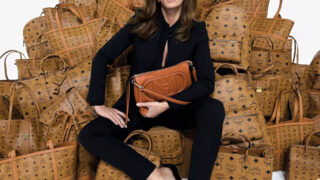 Сінді Кроуфорд знялася у рекламі сумок MCM-320x180