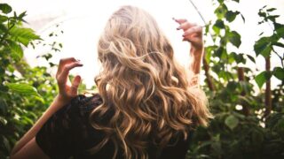 Як правильно зробити кератин для волосся в домашніх умовах?
