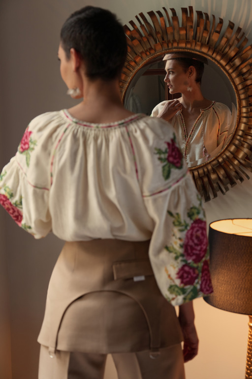 Про любов до традицій: бренд вишитого одягу UNA презентує першу колекцію-Фото 11