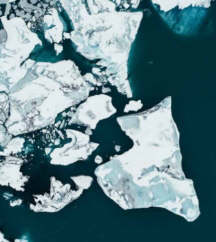 причина локального танення льодовиків в Антарктиці