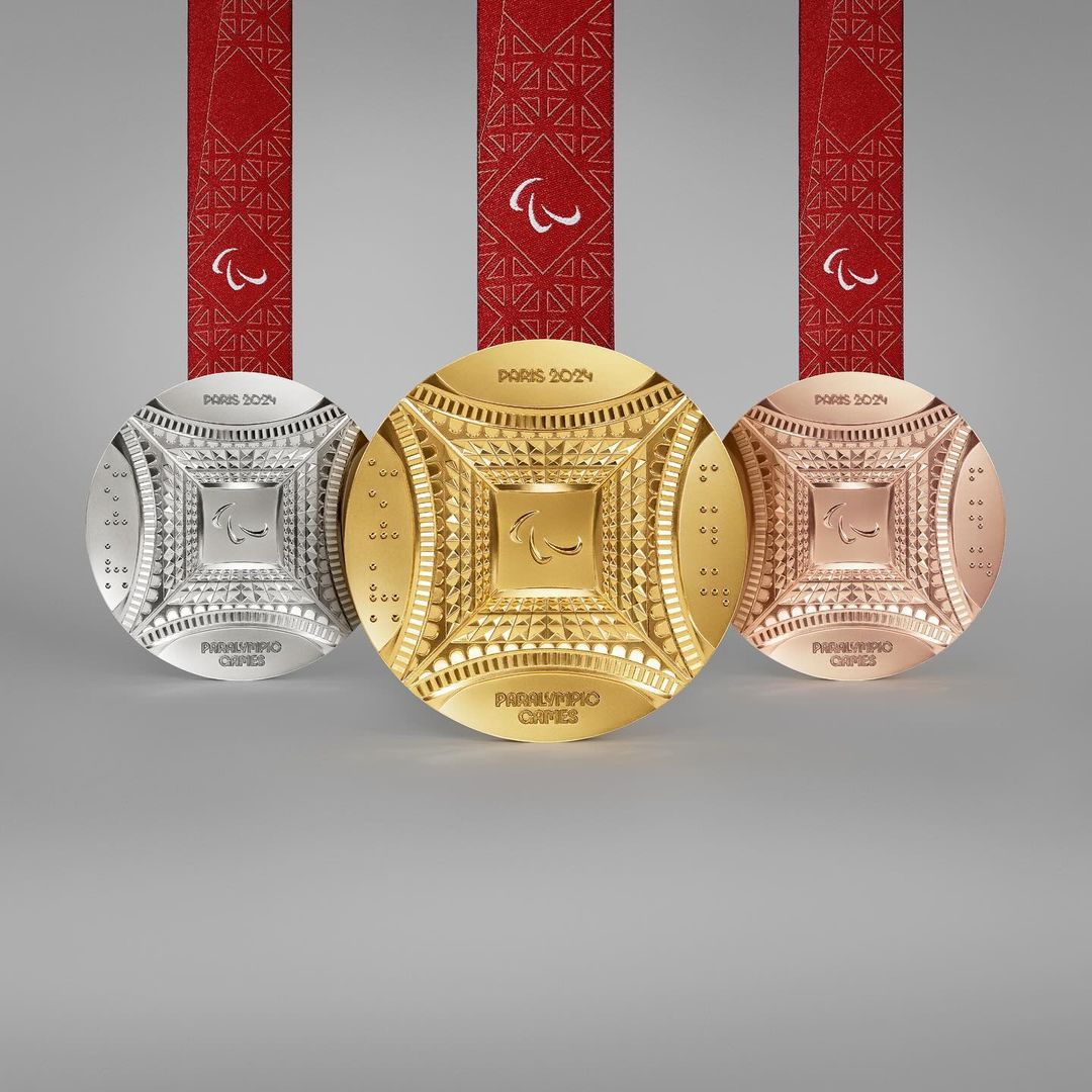 LVMH представили медалі Олімпійських і Паралімпійських ігор у Парижі 2024-Фото 3