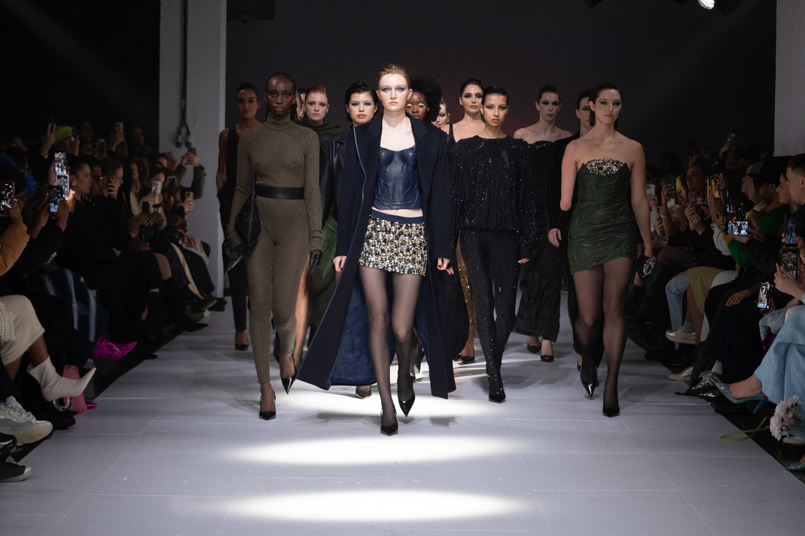 Українські бренди TAMAR KEBURIA, J’AMEMME та GASANOVA представили колекції на London Fashion Week-Фото 21