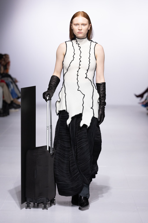 Українські бренди TAMAR KEBURIA, J’AMEMME та GASANOVA представили колекції на London Fashion Week-Фото 6
