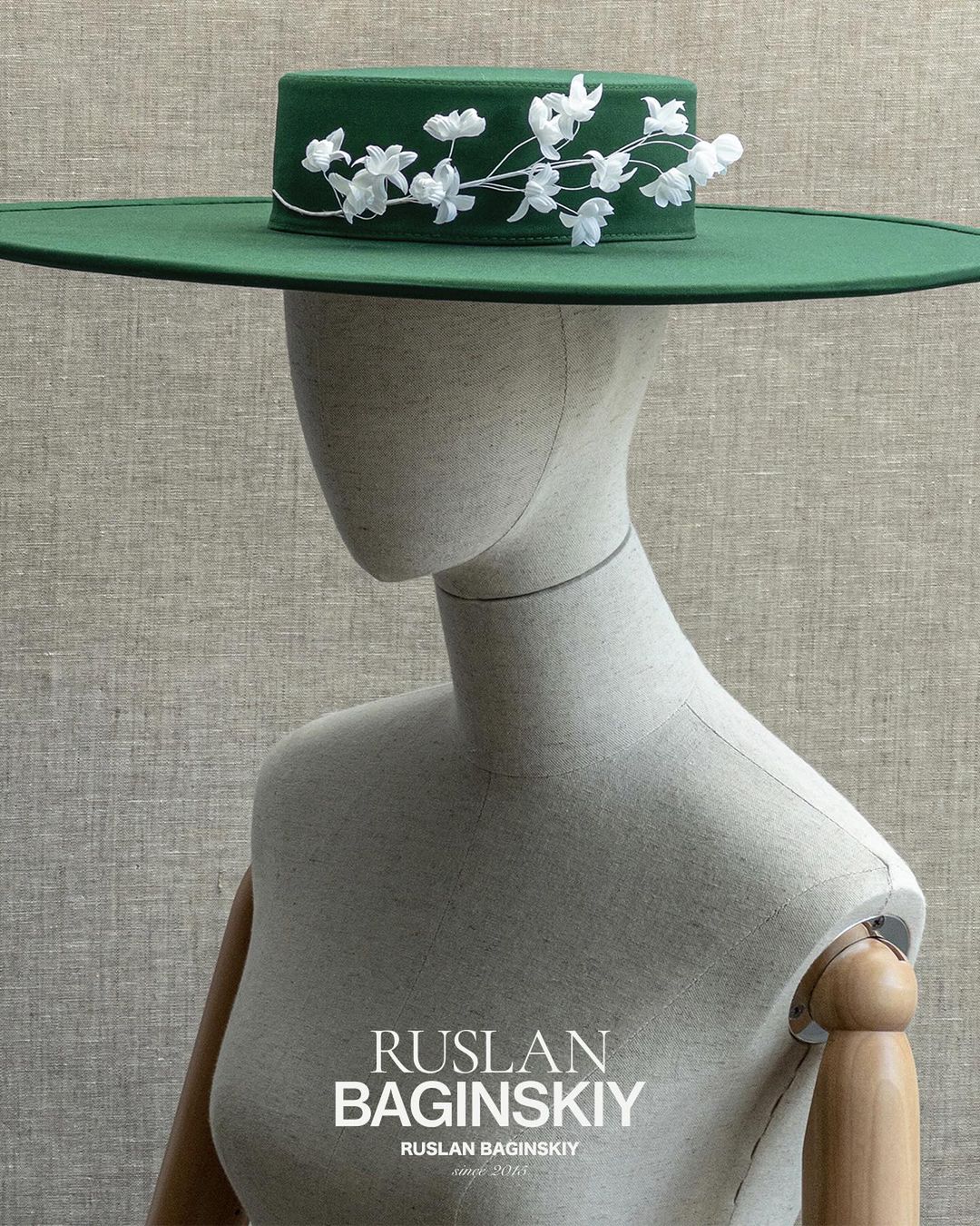 Руслан Багінський створив шляпи для королеві Каміллі та принцессі Кетрін-Фото 4