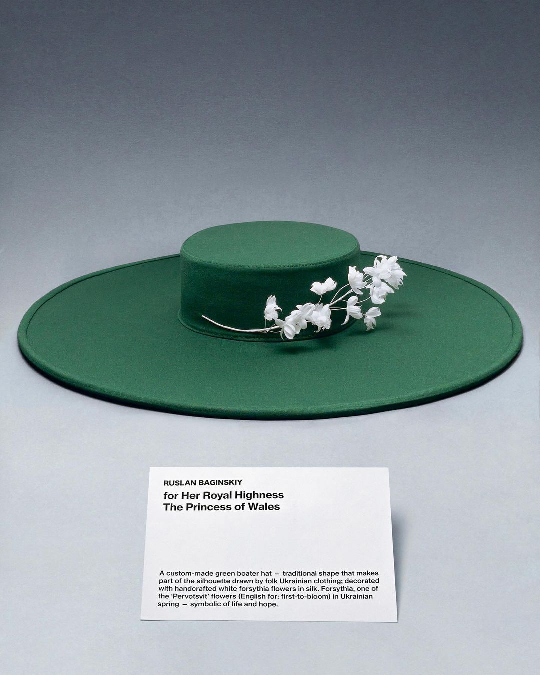 Руслан Багінський створив шляпи для королеві Каміллі та принцессі Кетрін-Фото 2