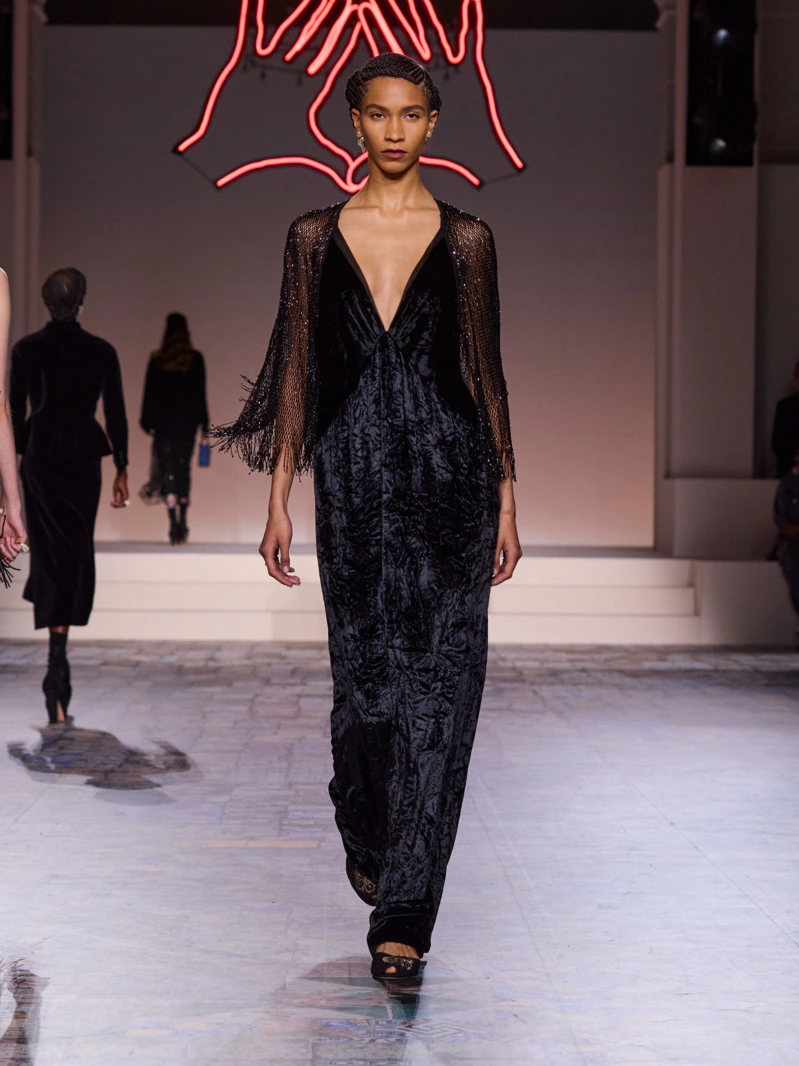 Dior показали колекцію Осінь 2024 у Бруклінському музеї-Фото 18