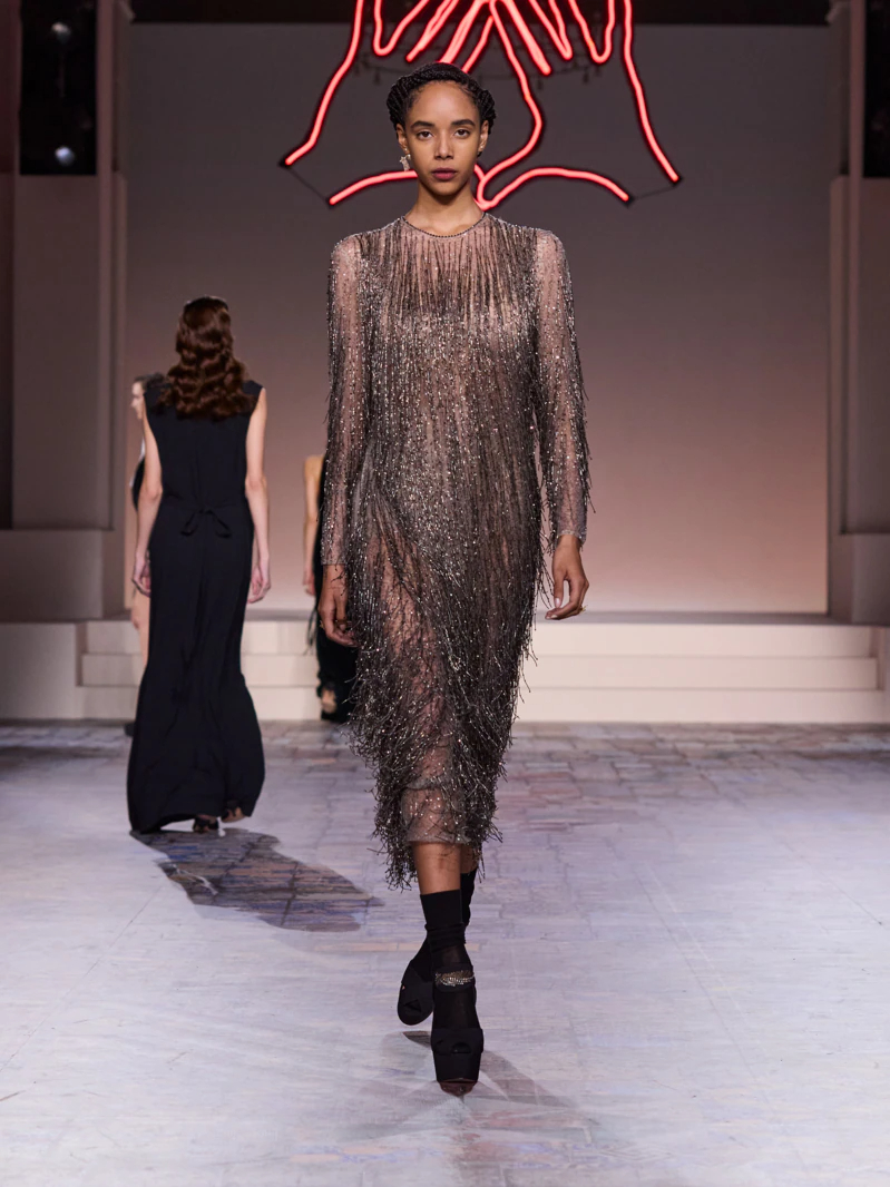 Dior показали колекцію Осінь 2024 у Бруклінському музеї-Фото 20