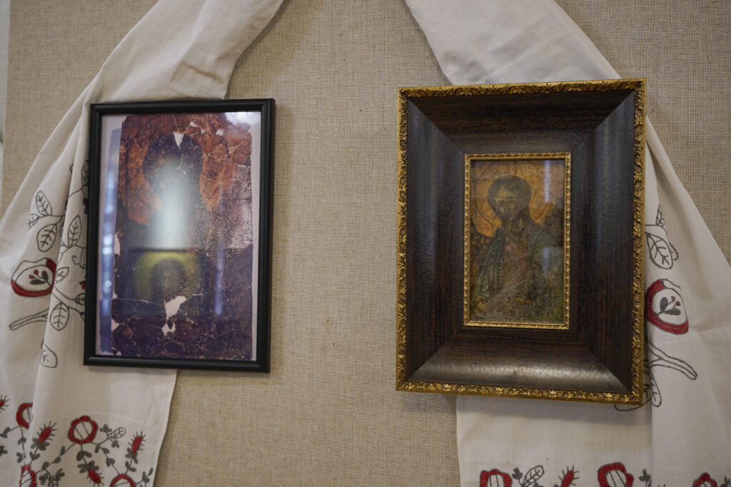 "Воскресіння" виставка ікон і фресок студентів академії Бойчука