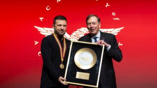 Володимир Зеленський отримав The Golden Plate Award