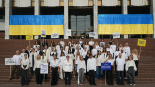 Opening Manifest: історичний сезон Ukrainian Fashion Week відкрила спільна заява представників української fashion-індустрії-320x180