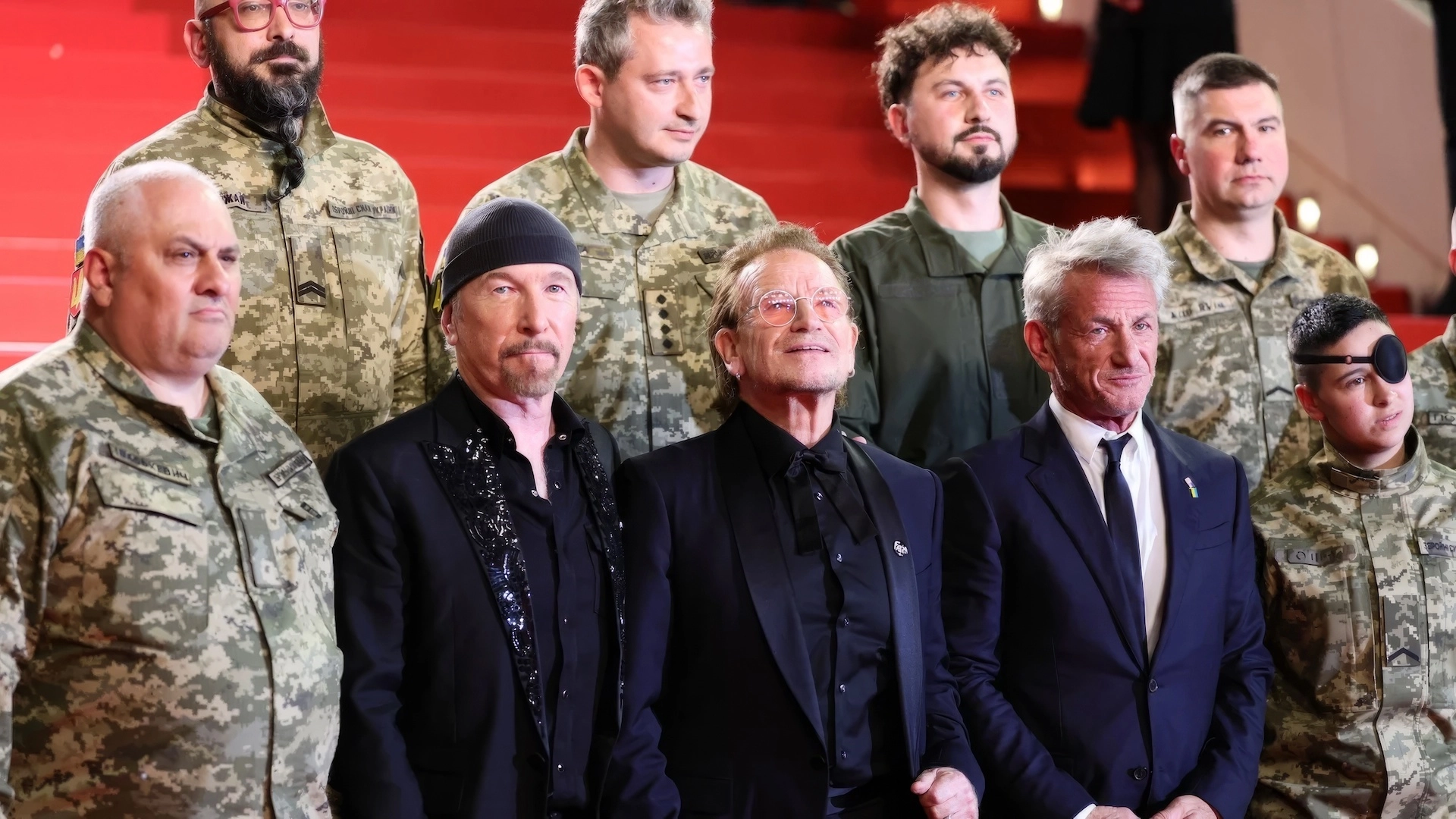 Боно U2 Культурні сили у Каннах