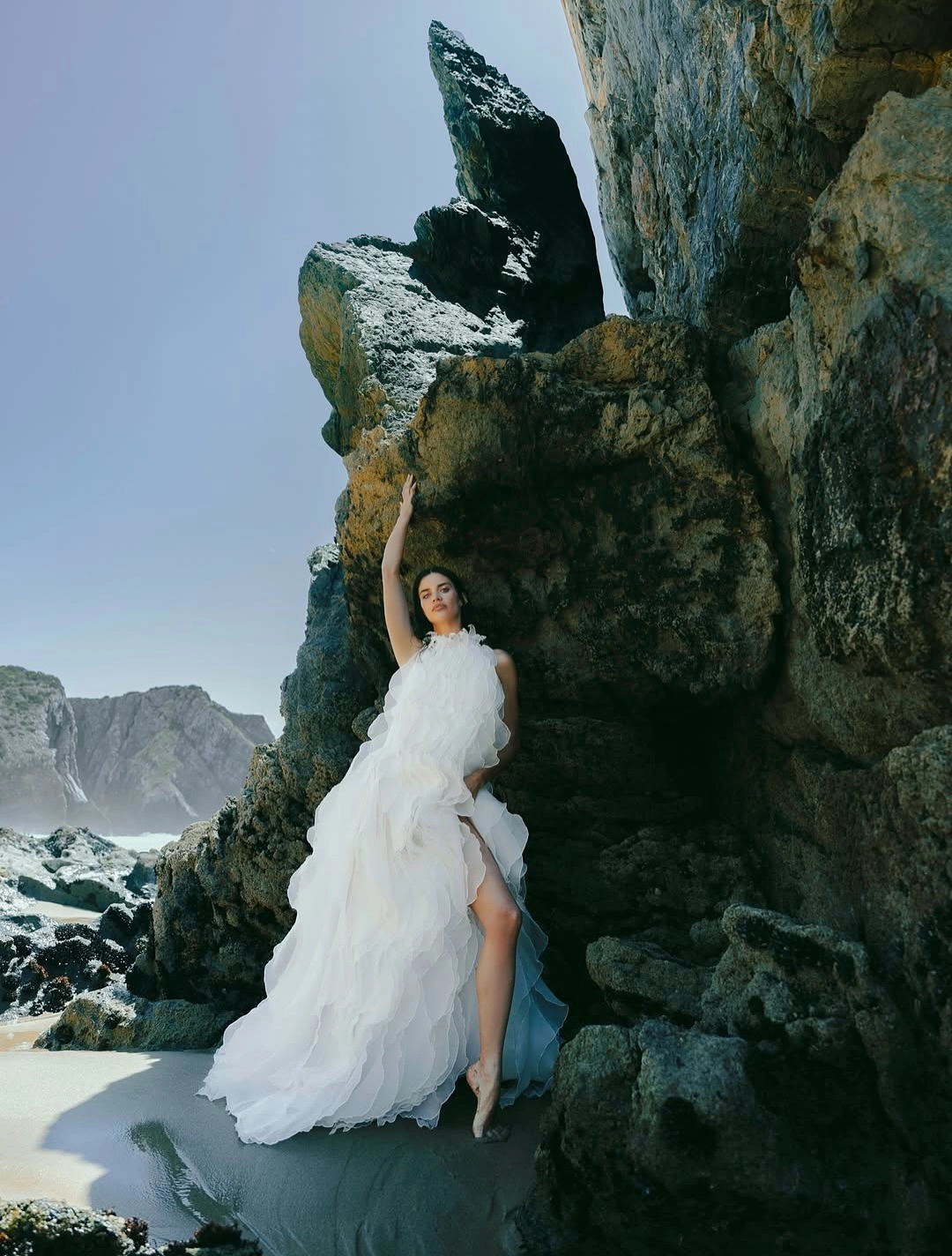 Сара Сампайо засвітилися у вбраннях українських брендів