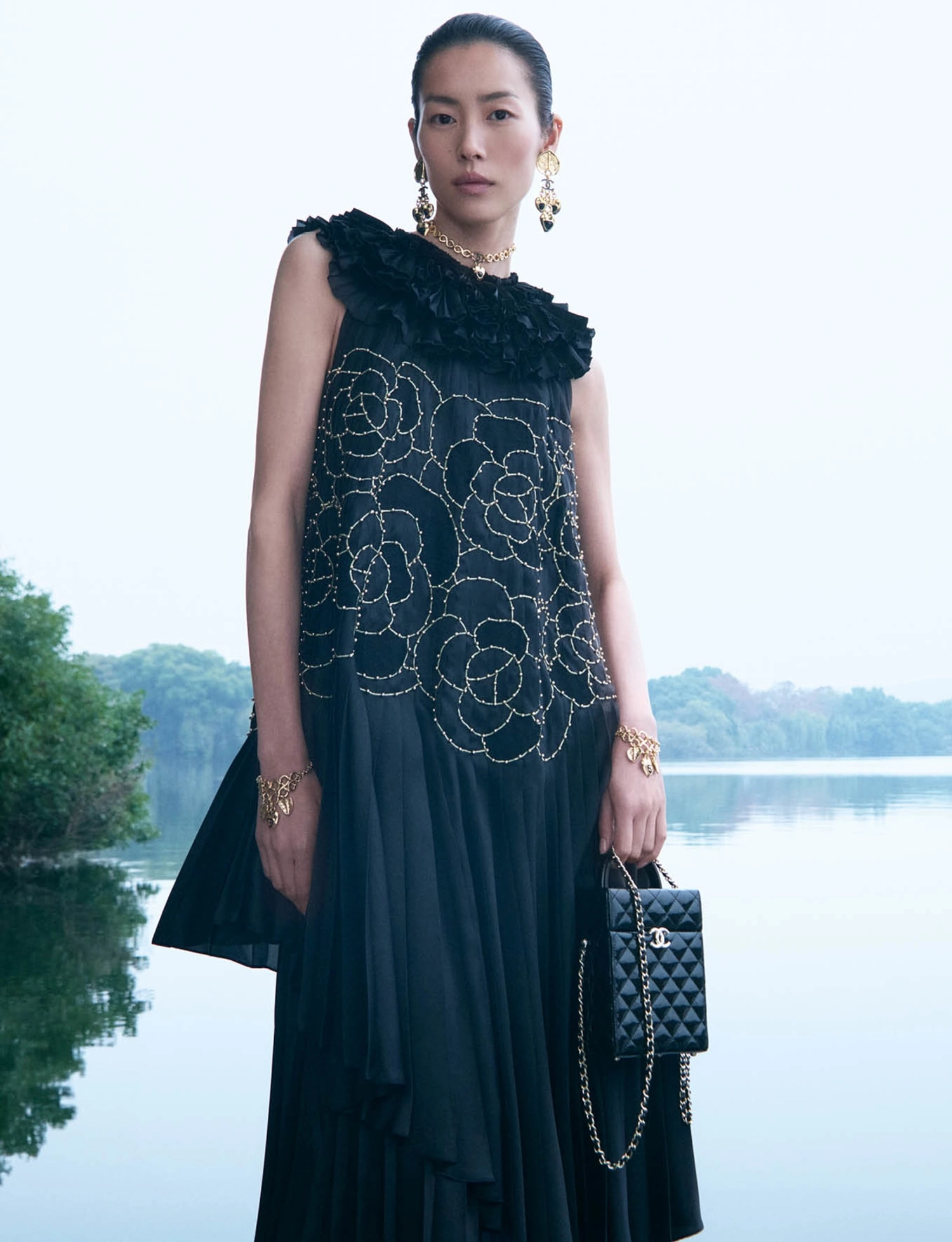 Лю Вень Chanel Métiers d’art 2024/25 