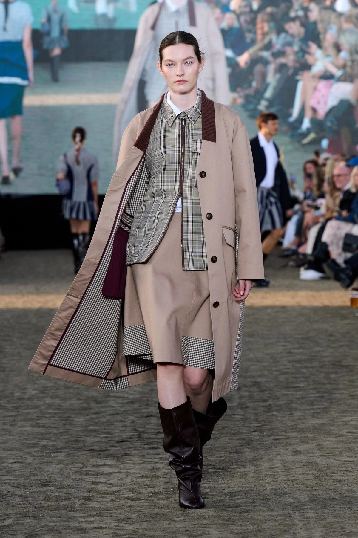 BAUM UND PFERDGARTEN