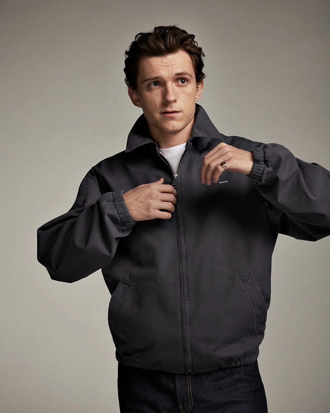Том Холланд амбассадор Prada