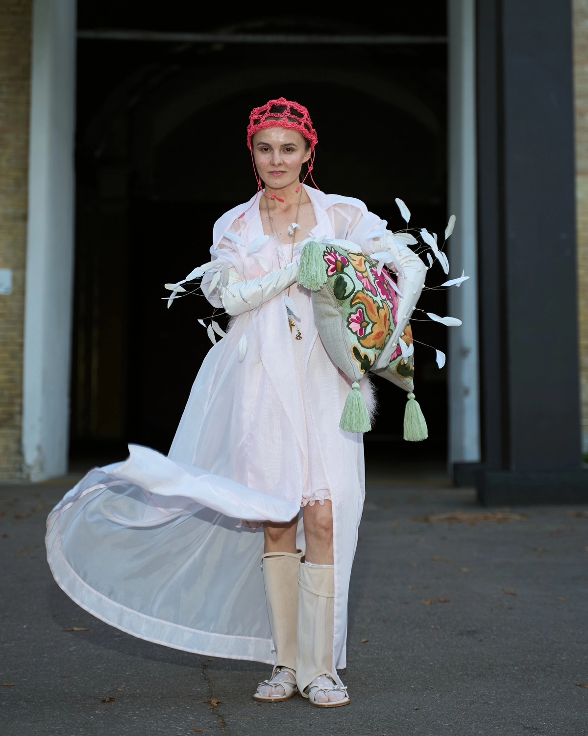 ЯСКРАВІ ОБРАЗИ ГОСТЕЙ ДРУГОГО ДНЯ UKRAINIAN FASHION WEEK SS26