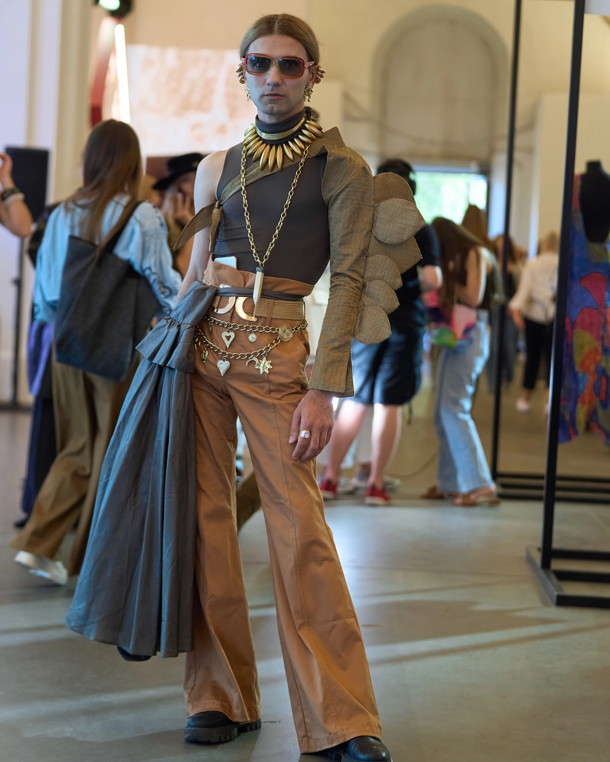 ЯСКРАВІ ОБРАЗИ ГОСТЕЙ ДРУГОГО ДНЯ UKRAINIAN FASHION WEEK SS26