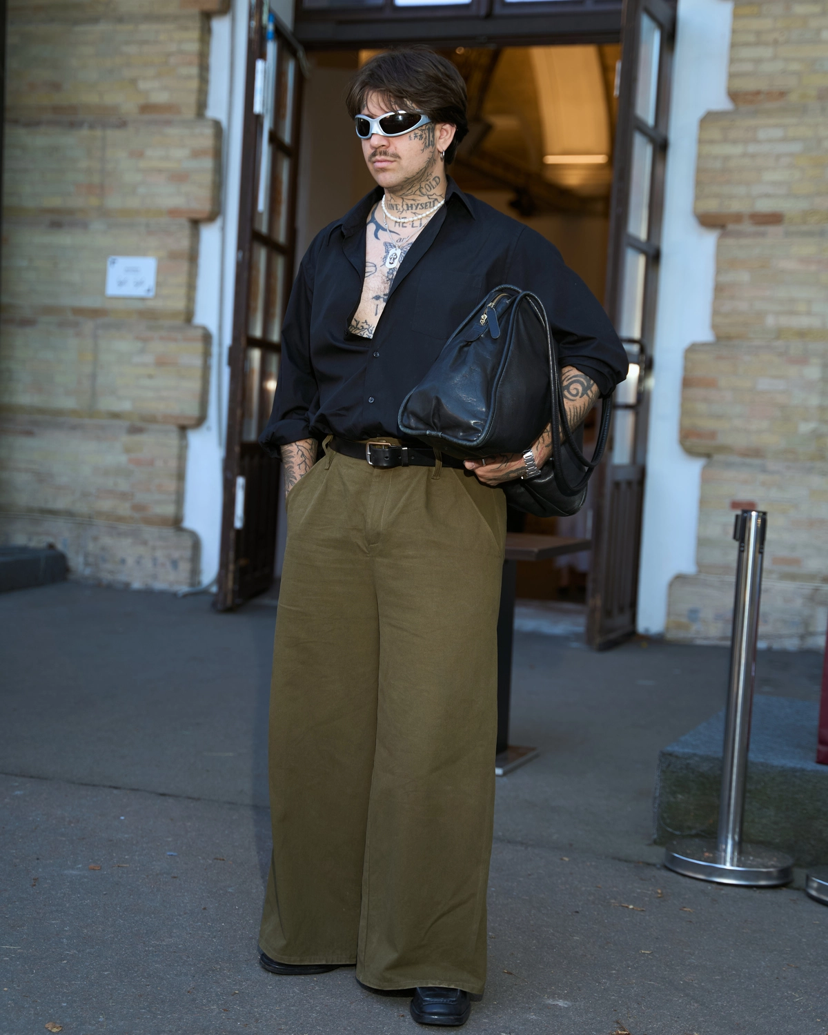 ЯСКРАВІ ОБРАЗИ ГОСТЕЙ ДРУГОГО ДНЯ UKRAINIAN FASHION WEEK SS26