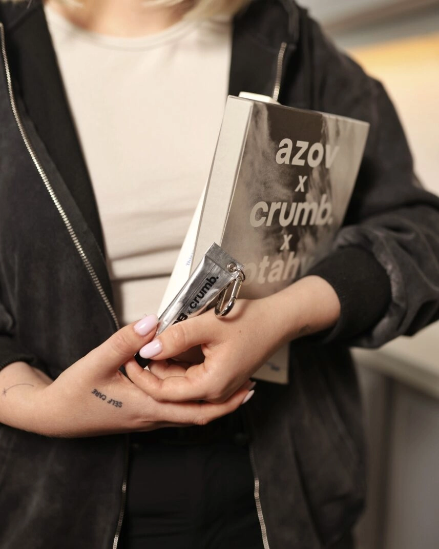 Crumb та проект «Птахи» запускають колаборацію для збору коштів для медичної служби «Азов»