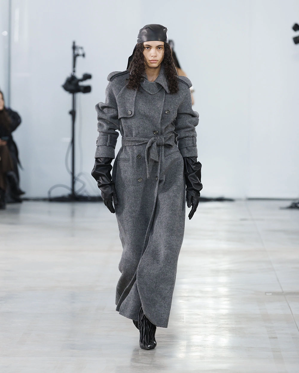 тренч из шерсти