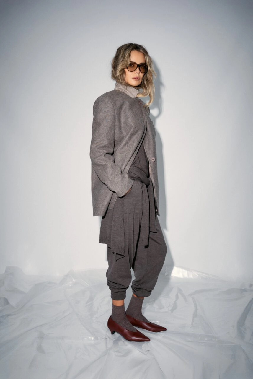 Характерний мінімалізм у колекції Blast Out Studio Pre-Fall 2025