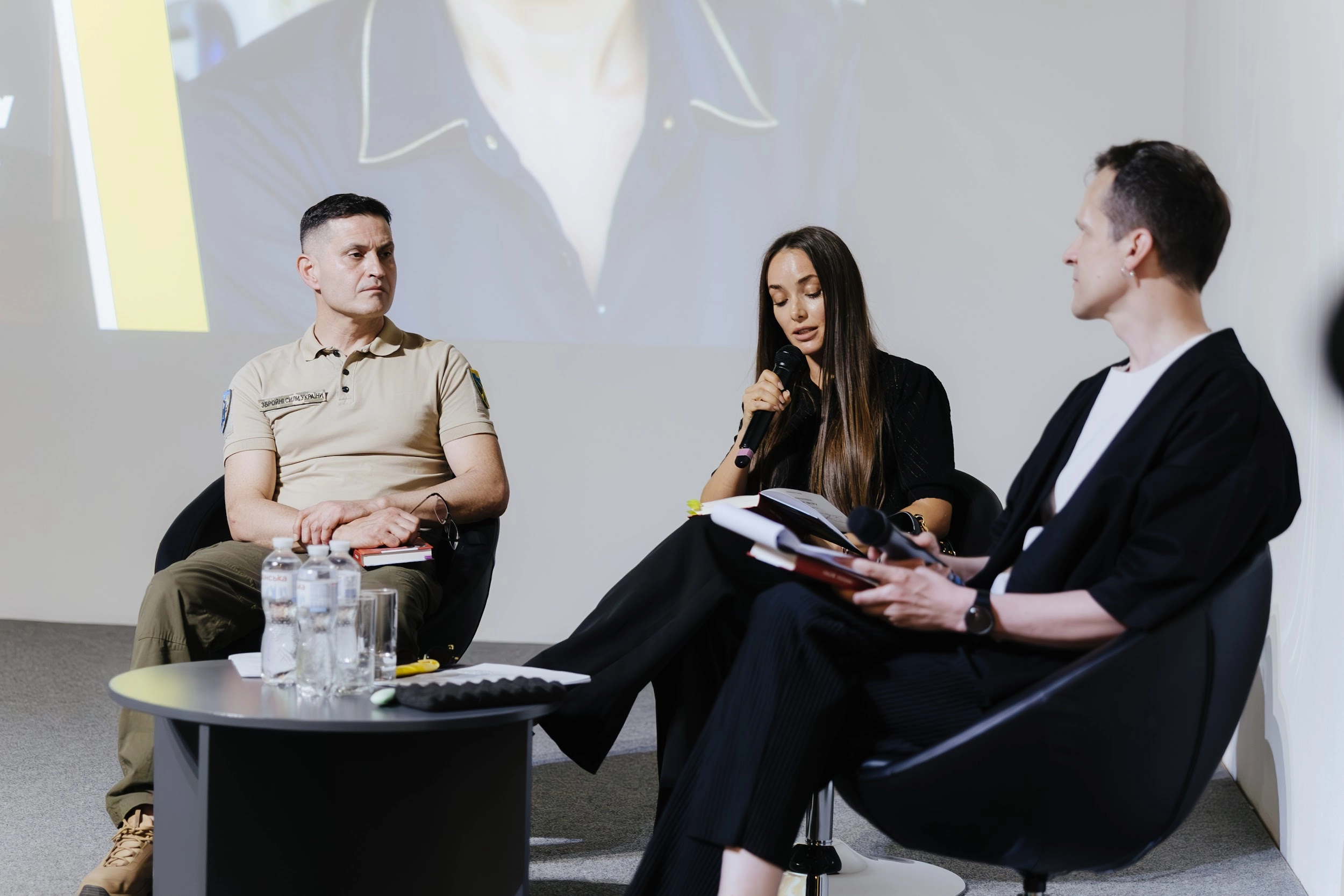 Марина Бородіна роман Проти вітру презентація