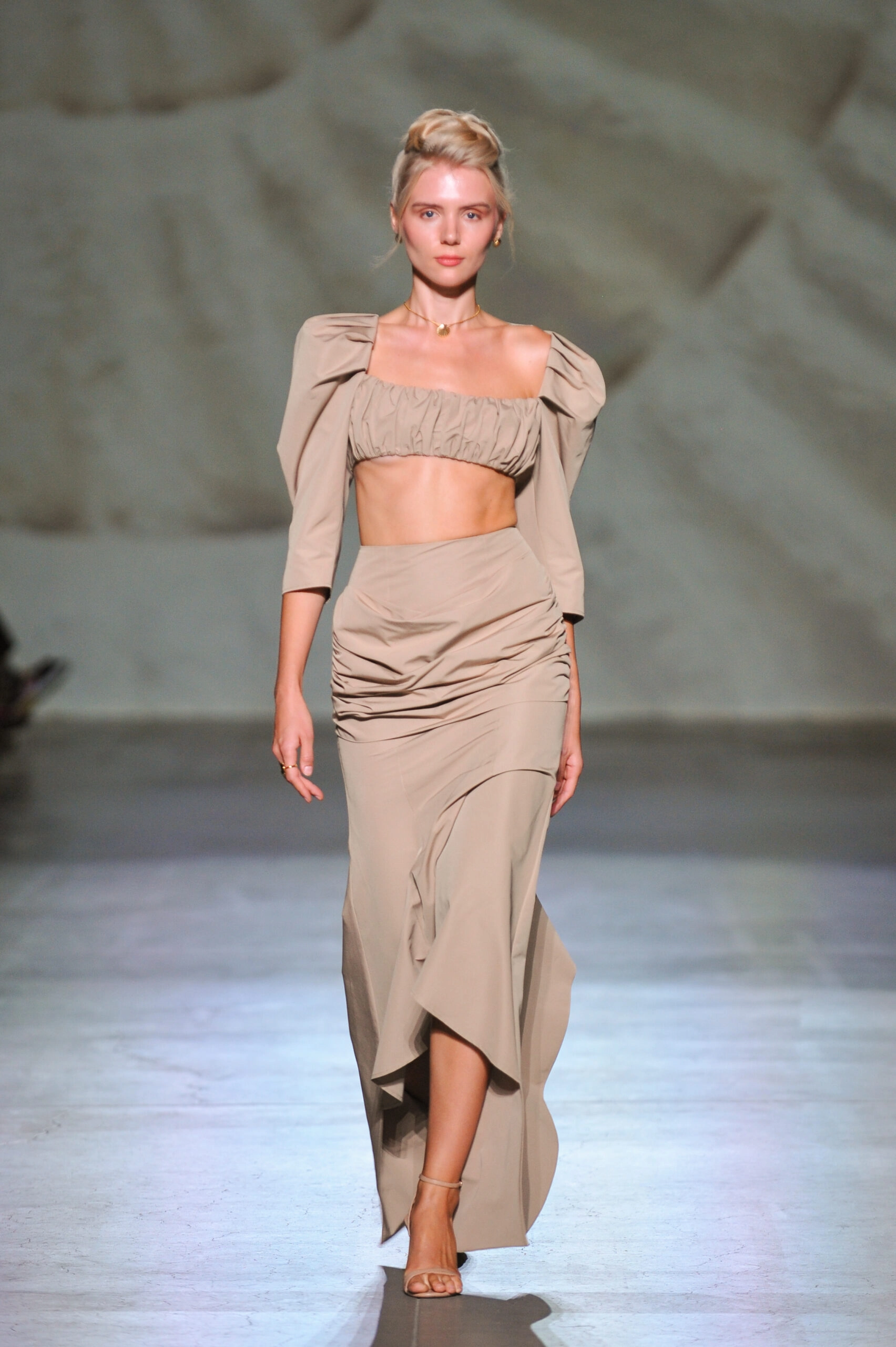 костюм Darja Donezz SS26