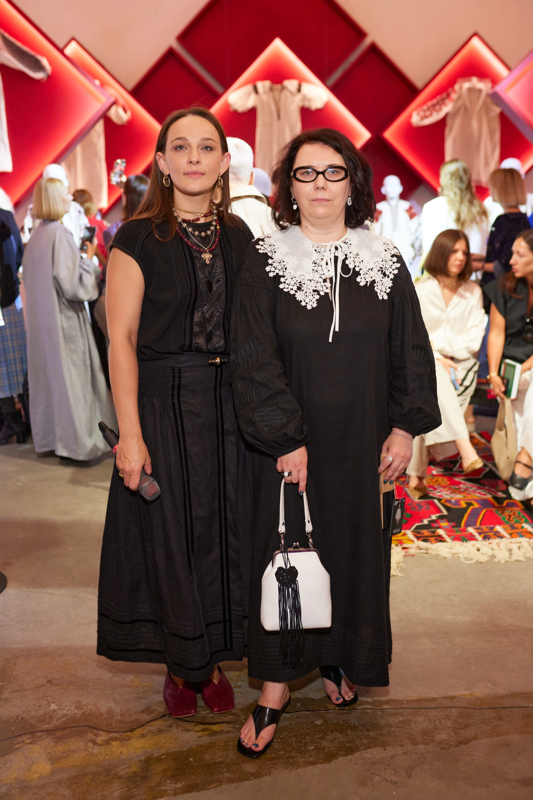 гості презентації вишиванок з архіву Khrystyna Rachytska