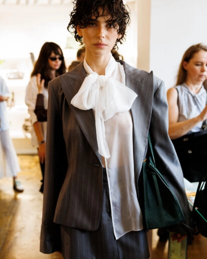 Камерні презентації першого дня Ukrainian Fashion Week SS26