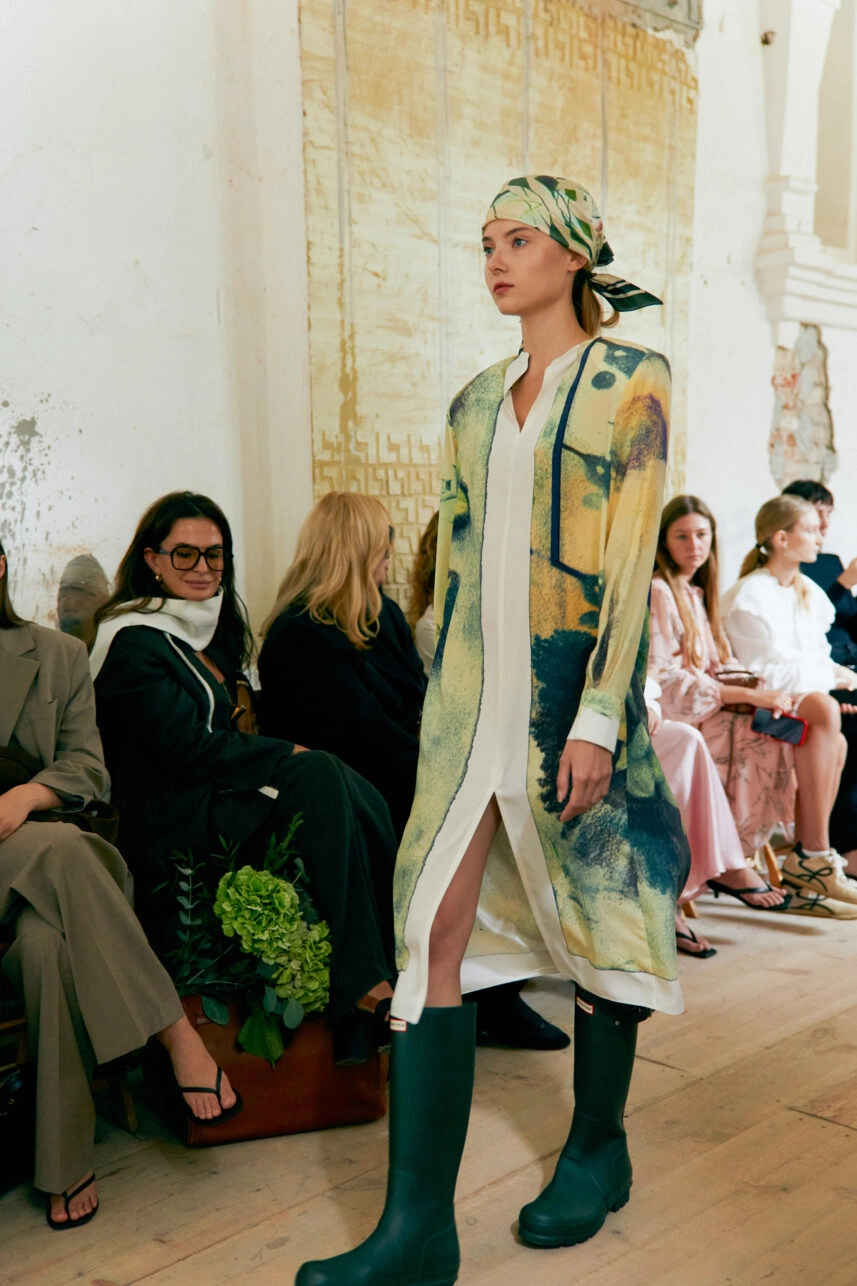 «Зв’язок» — медитативний перформанс Poustovit, натхненний творчістю Павла Макова