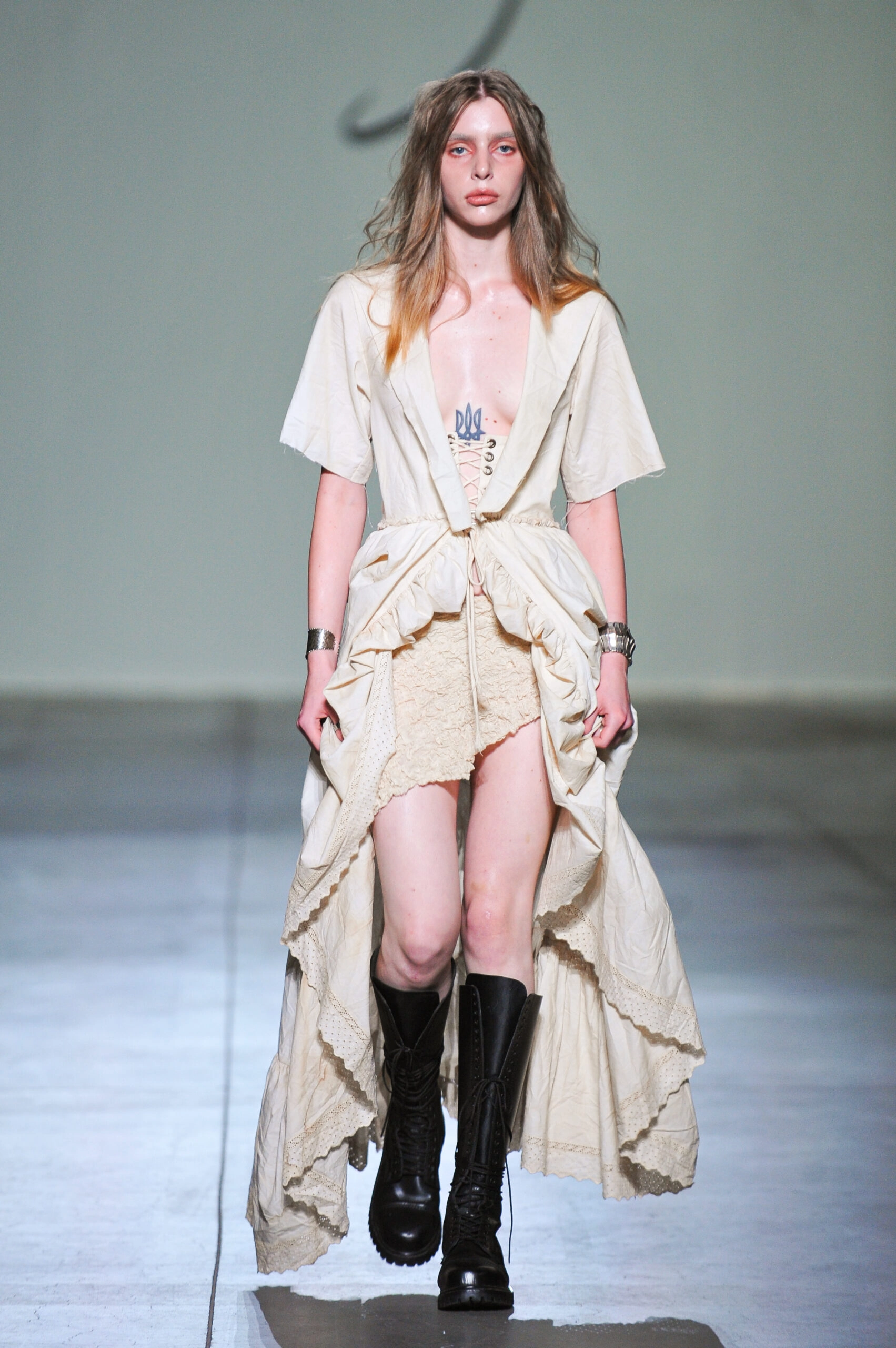 сукня з воланами