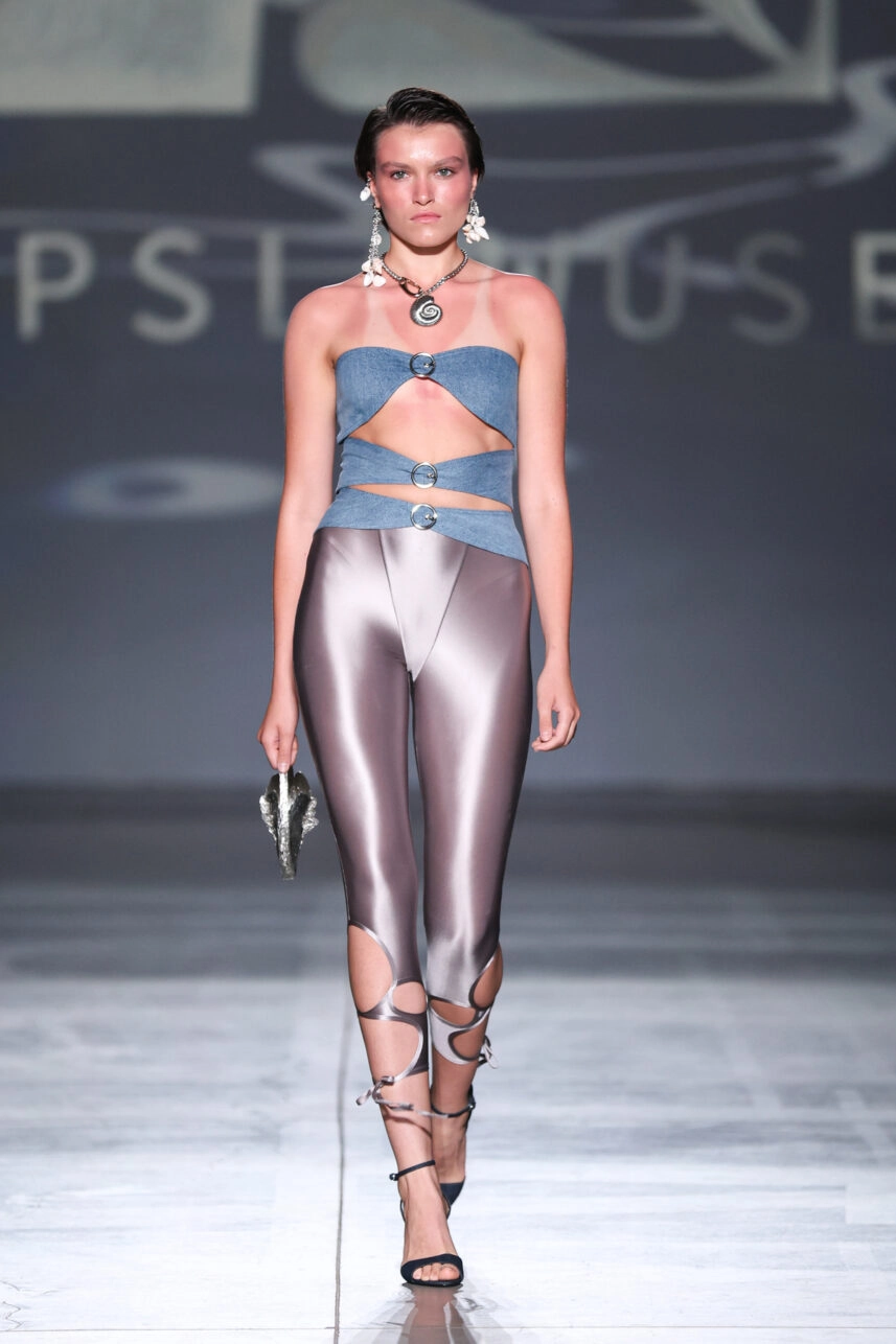 колекція UPSLOWUSE