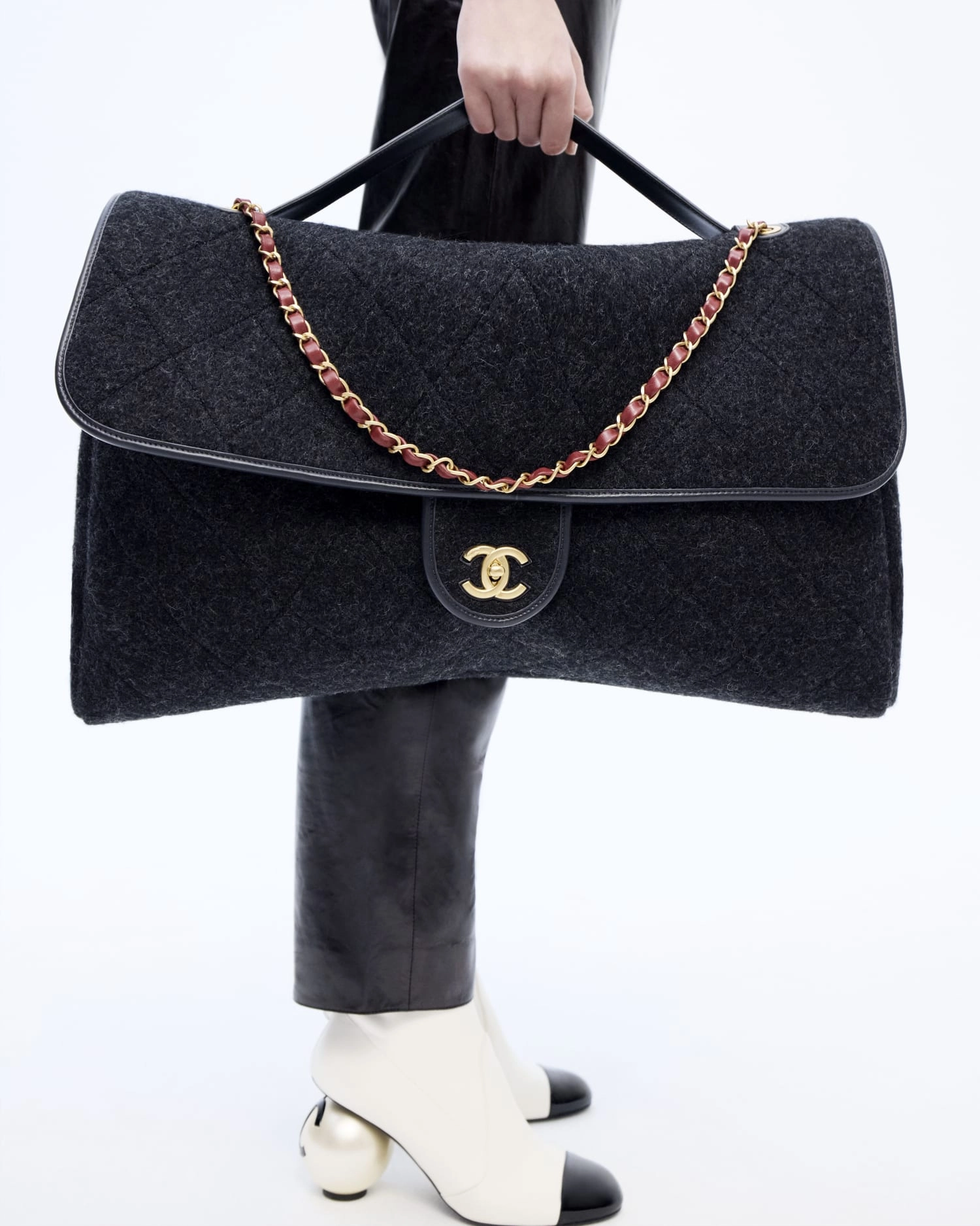 Chanel Prêt-à-Porter Осень-Зима 2025/26 сумка