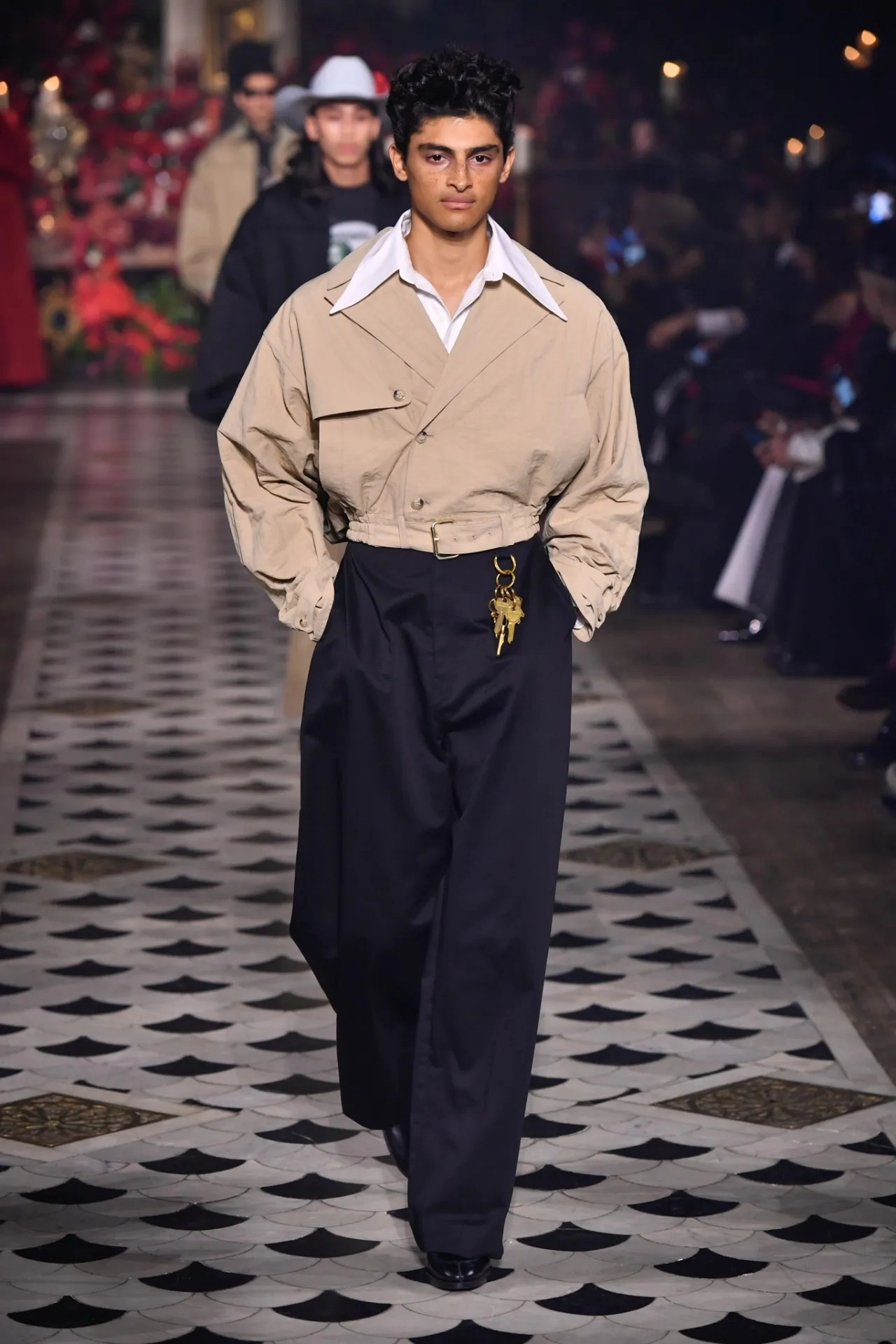 укороченный тренч