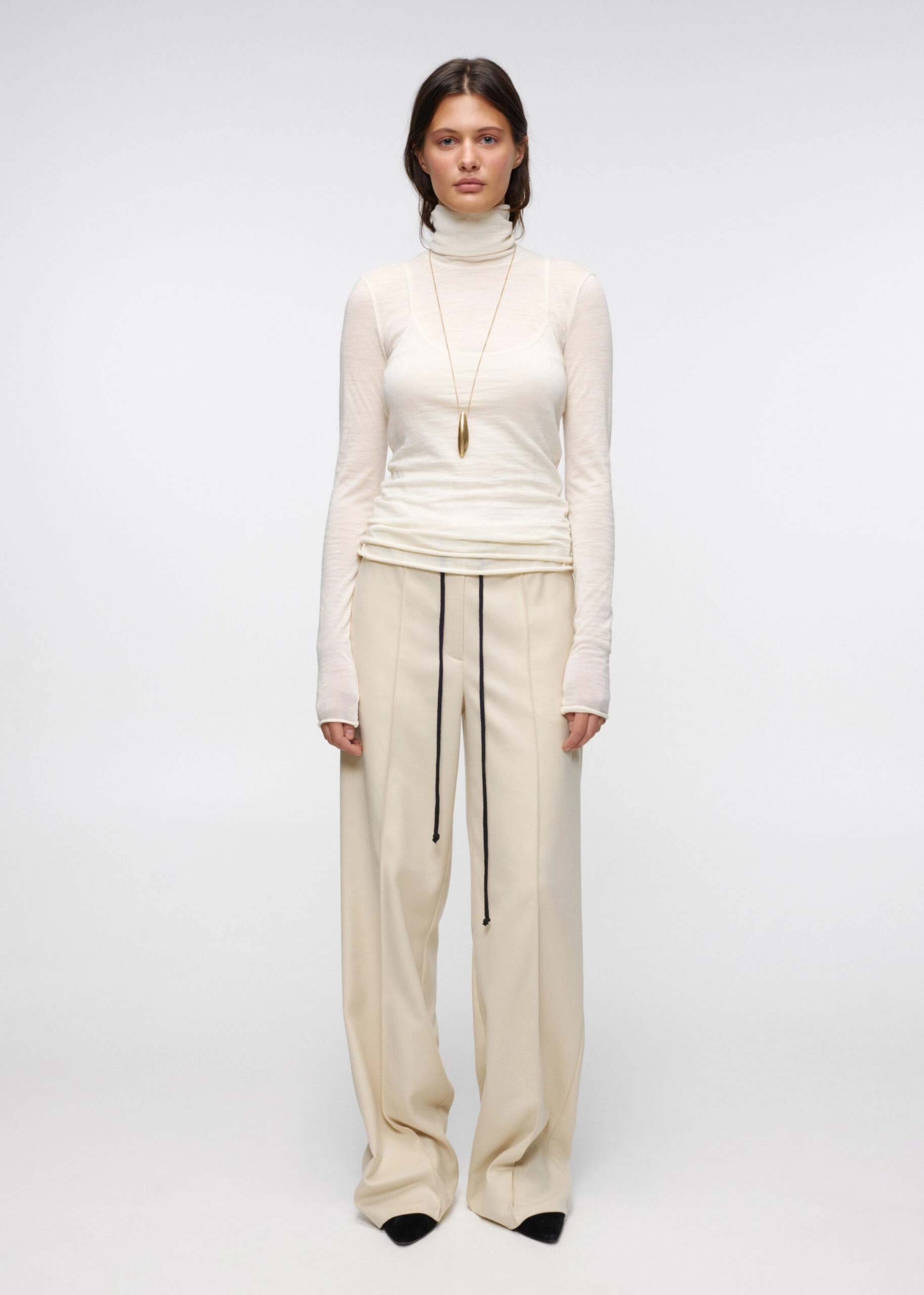 Fall in Bright: осіння колекція бренду IAM