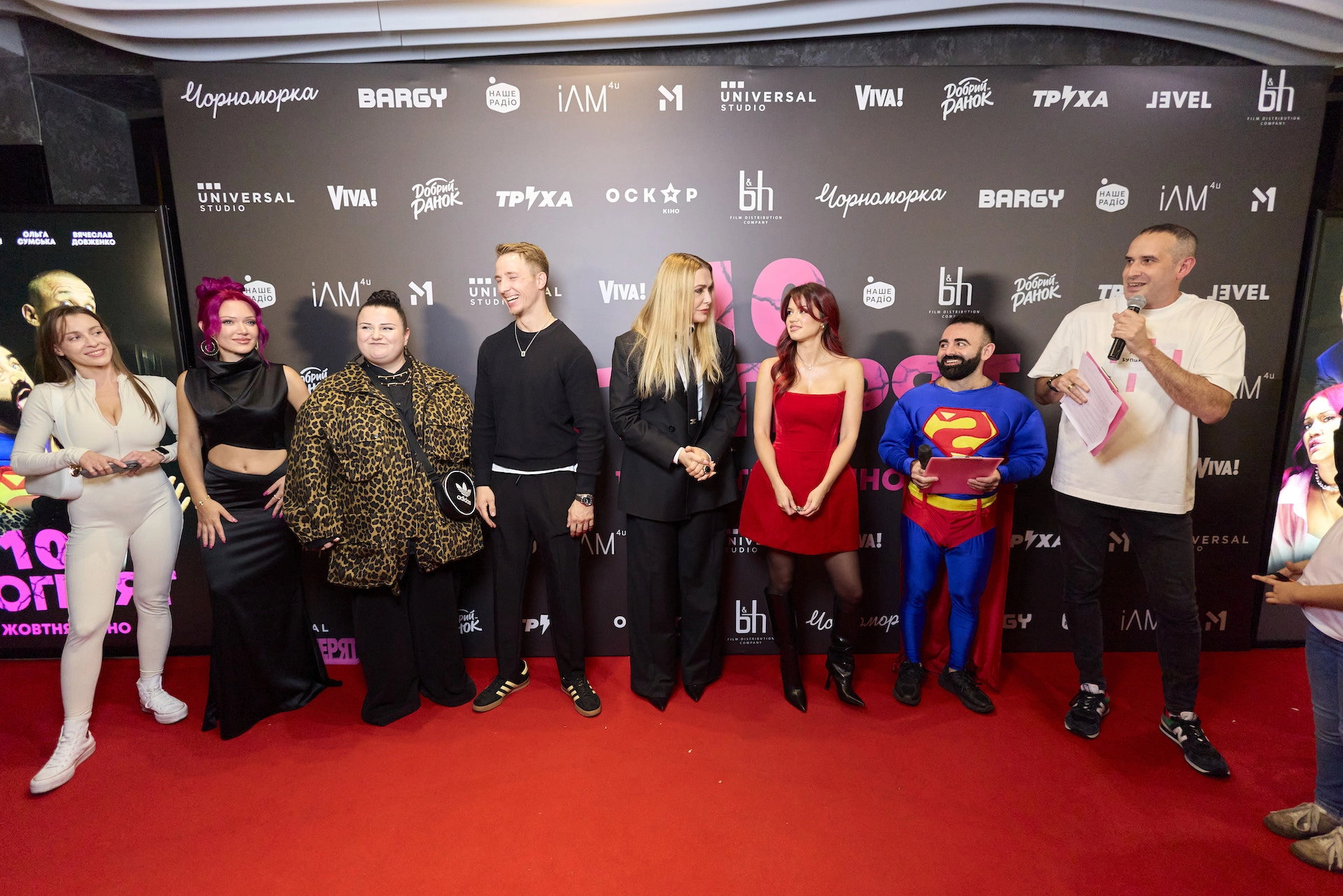 10 блогерят чорна комедія