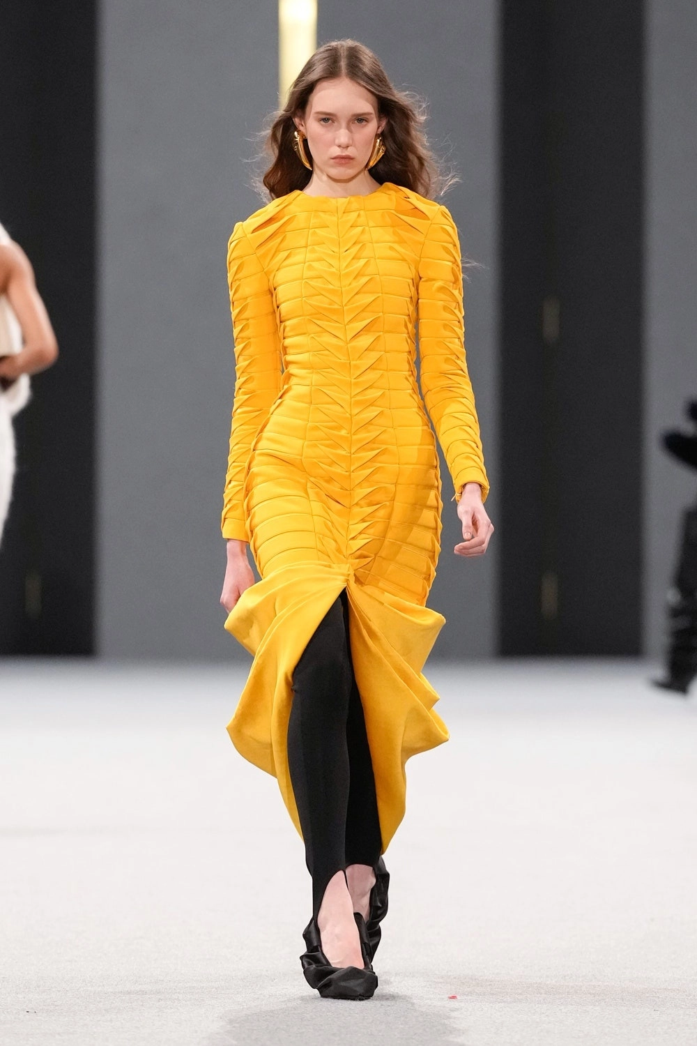 сукня гірчична