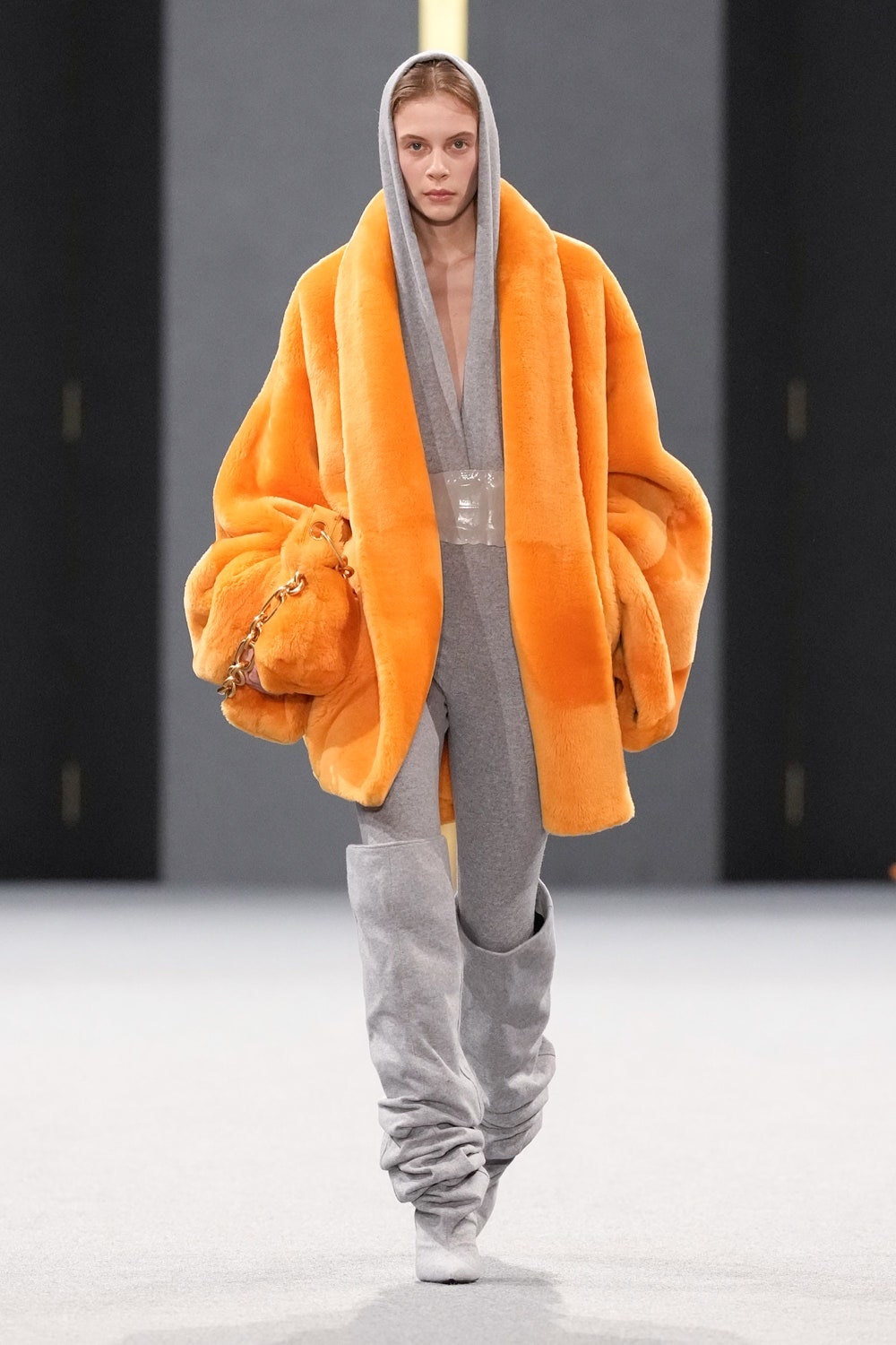 екошуба помаранчева