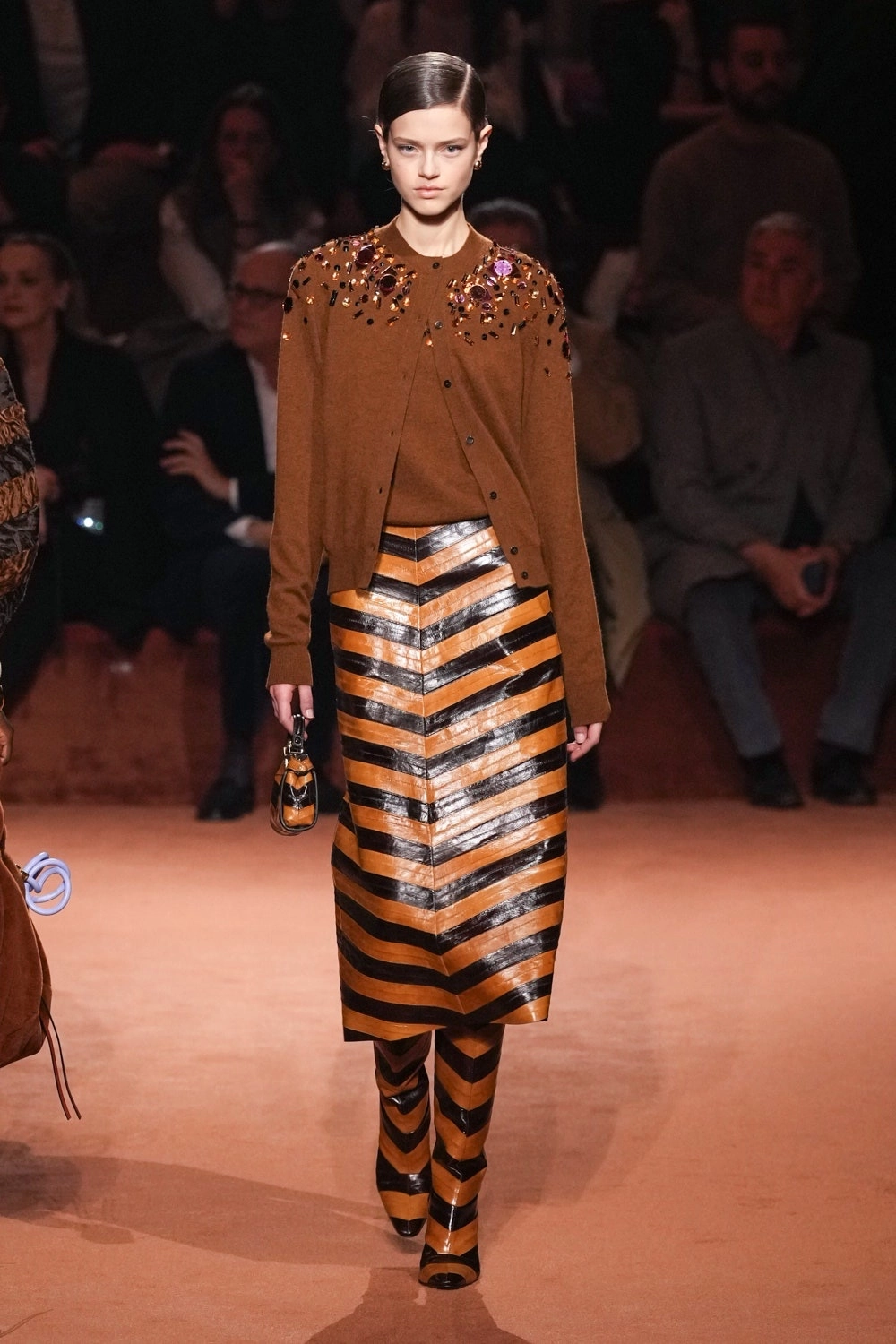 спідниця шкіряна