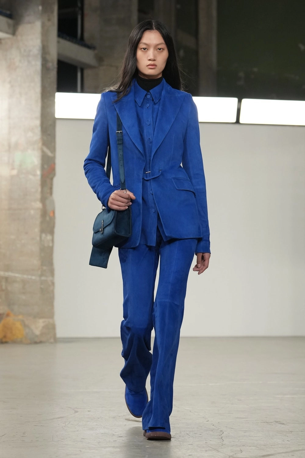 замша тренд 2025