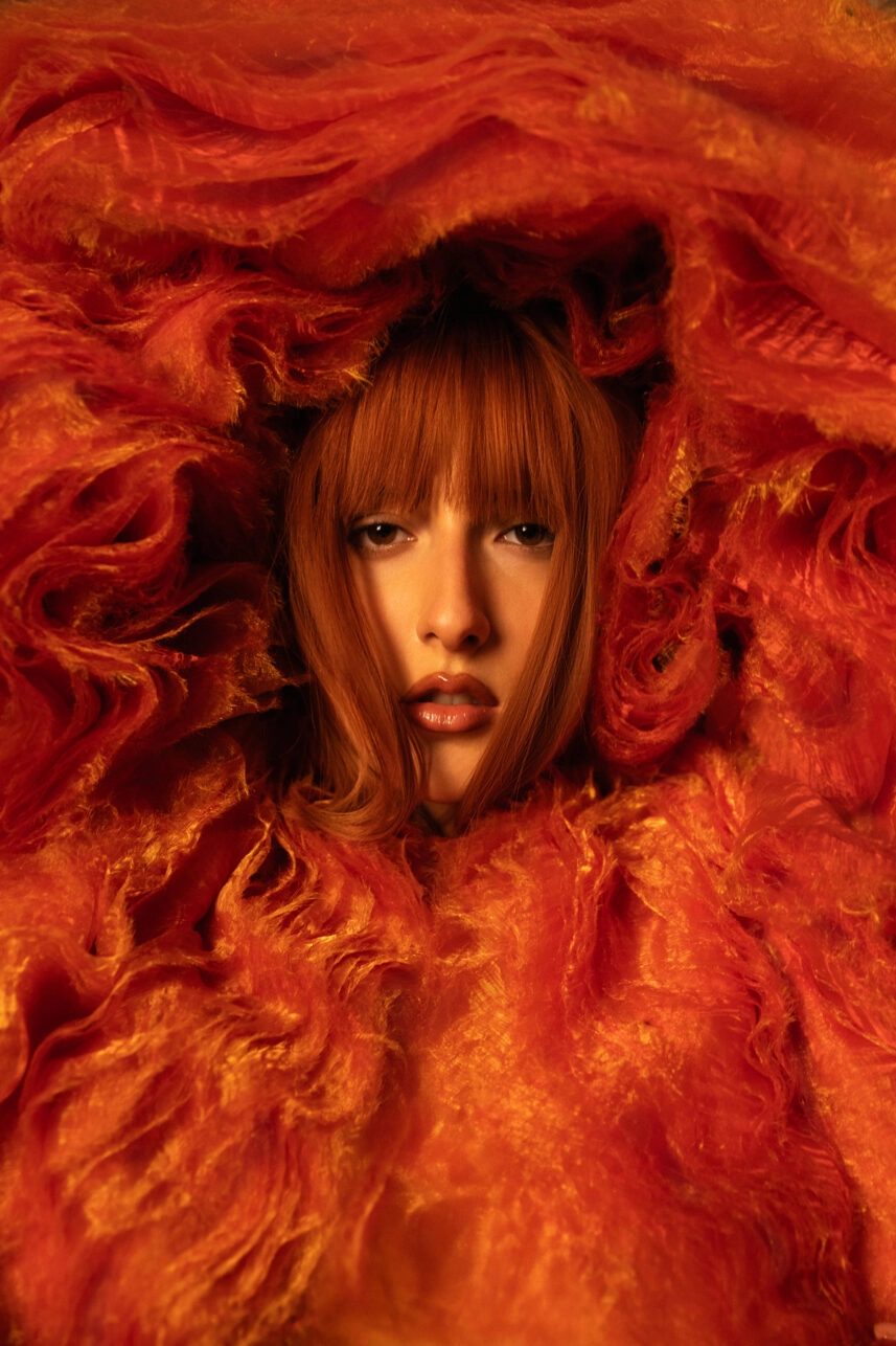 GRISANA презентувала дебютний альбом «Розкішна і зла»