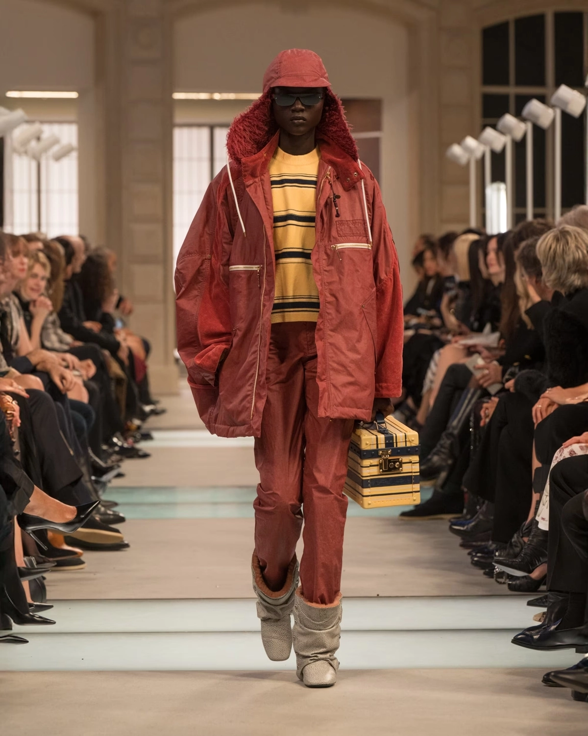 дощовик жіночий